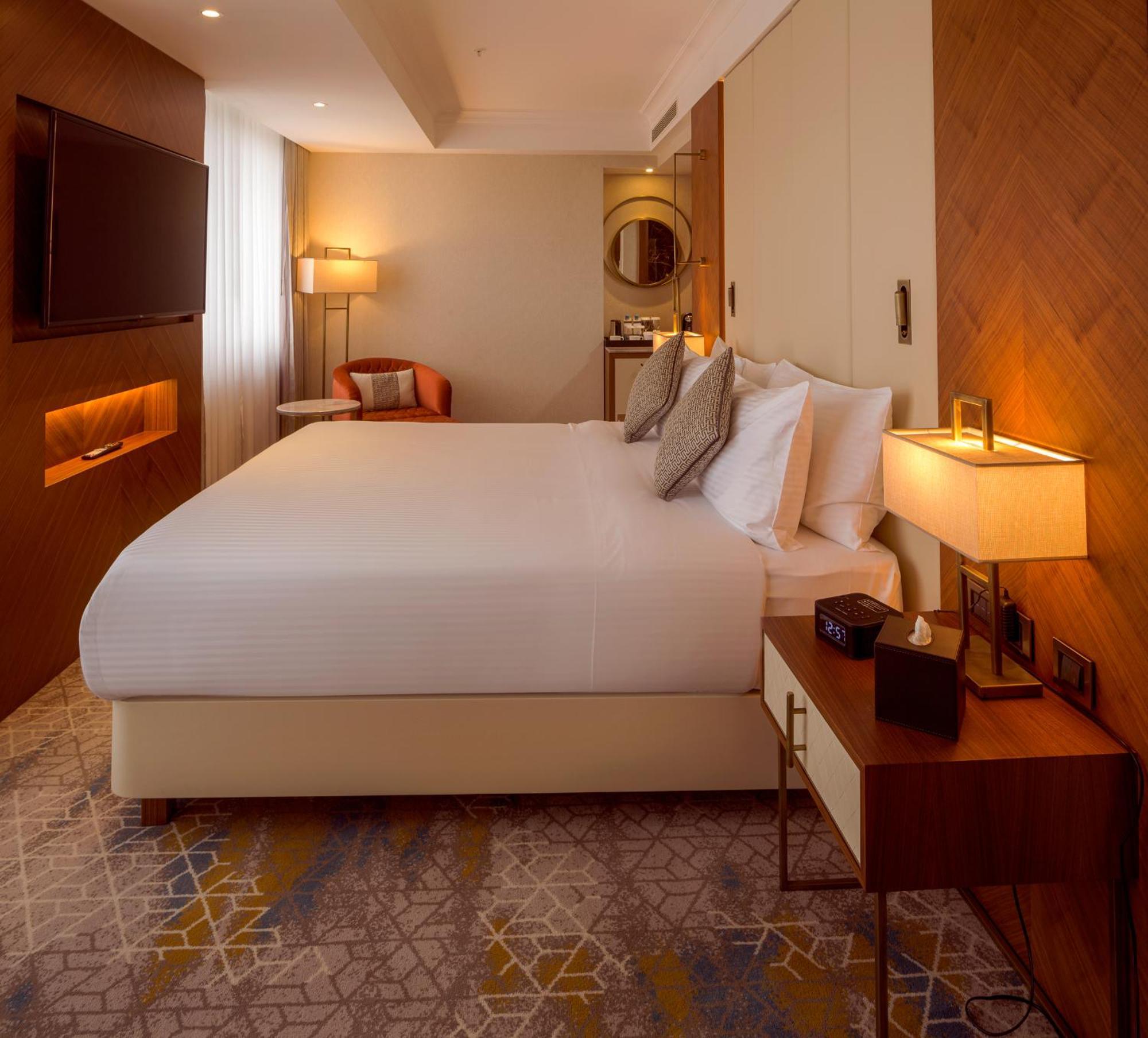 เชอราตัน บิชเคก Hotel ภายนอก รูปภาพ
