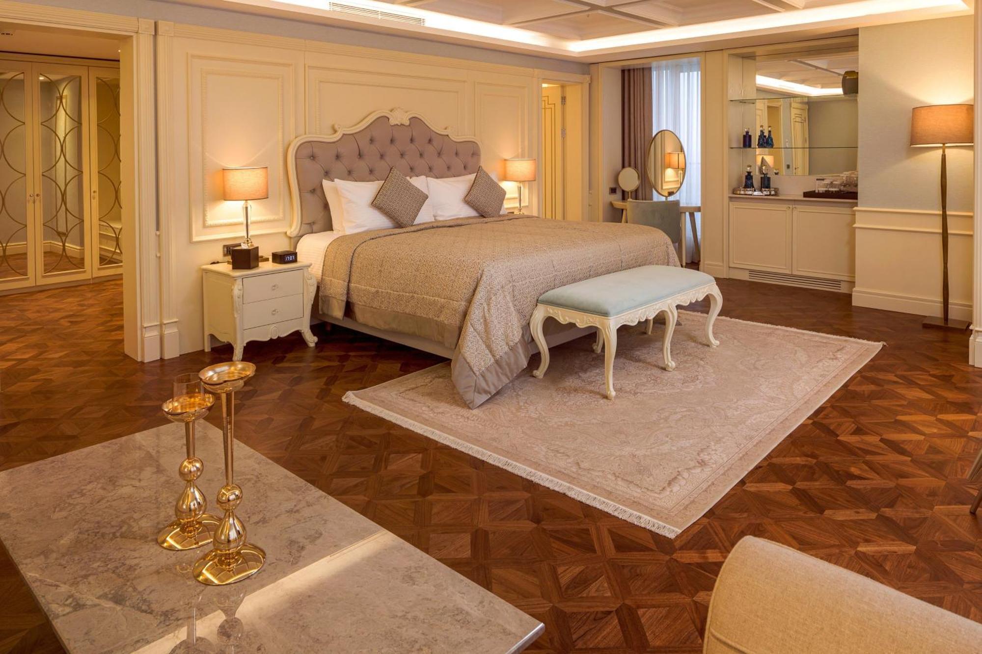 เชอราตัน บิชเคก Hotel ภายนอก รูปภาพ