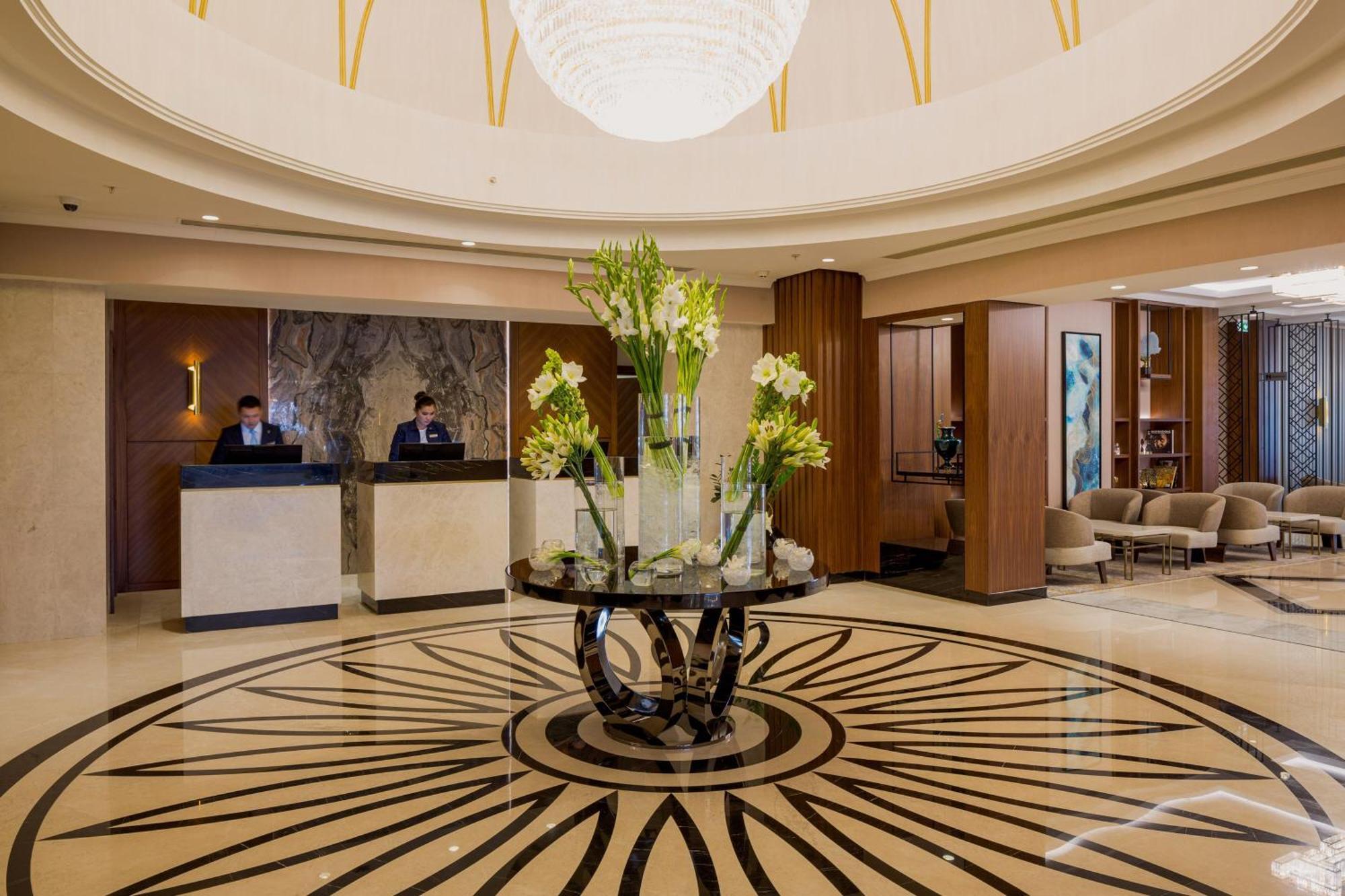 เชอราตัน บิชเคก Hotel ภายนอก รูปภาพ