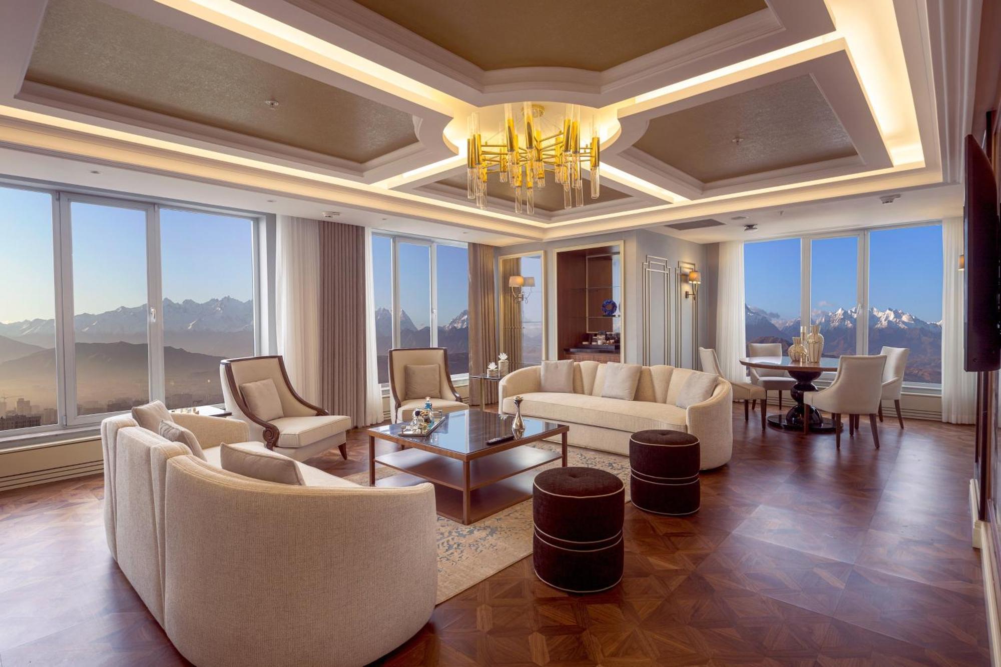 เชอราตัน บิชเคก Hotel ภายนอก รูปภาพ